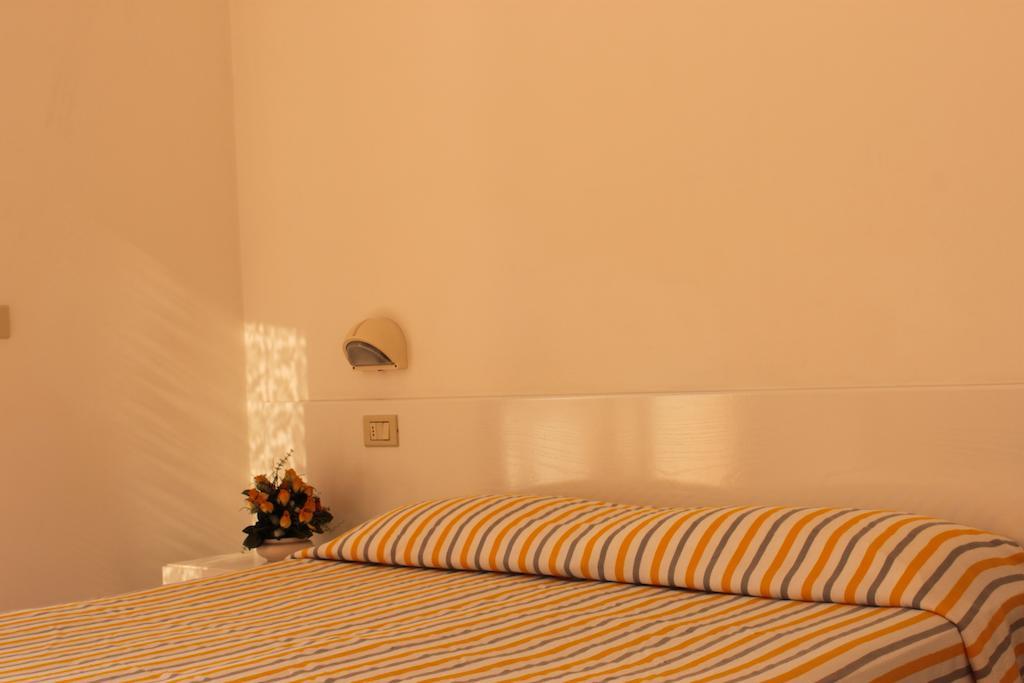 Residence Azzurro Massignano Chambre photo