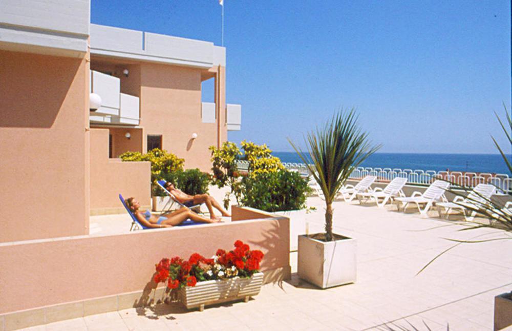Residence Azzurro Massignano Extérieur photo